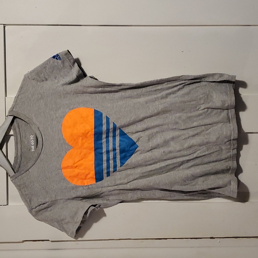 Women's Adidas shirt